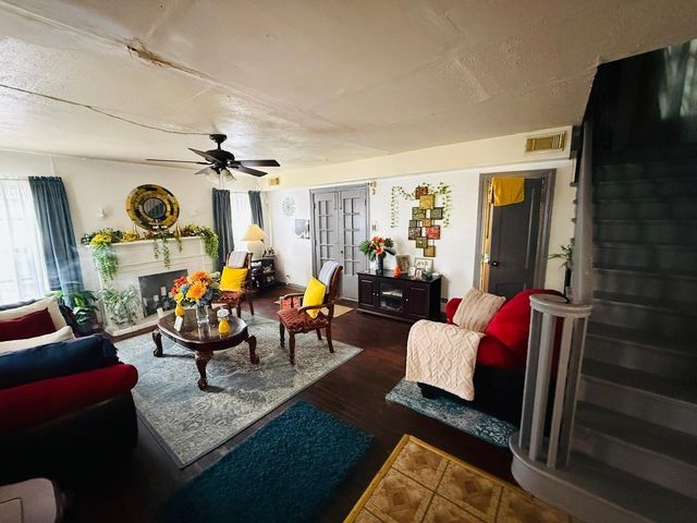 6641 Burkett Street, Houston, TX 77021