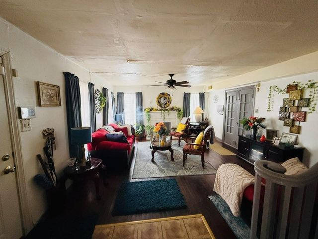 6641 Burkett Street, Houston, TX 77021