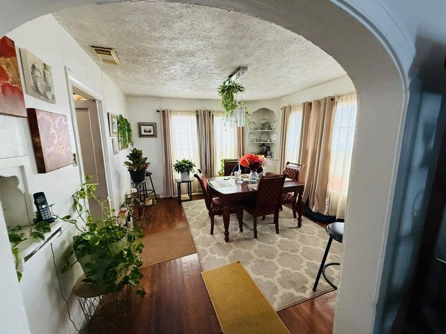 6641 Burkett Street, Houston, TX 77021