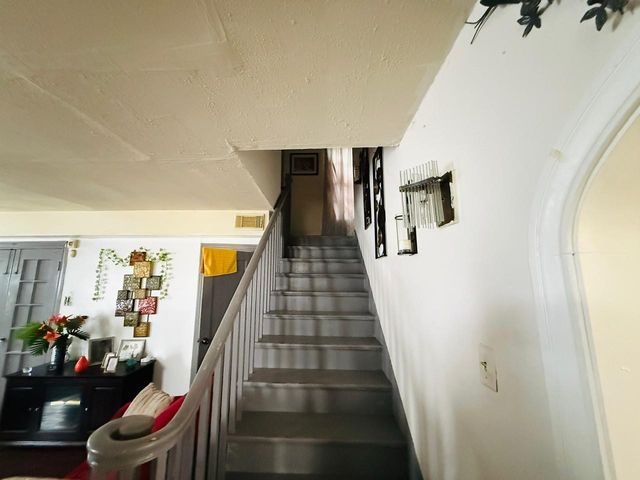 6641 Burkett Street, Houston, TX 77021