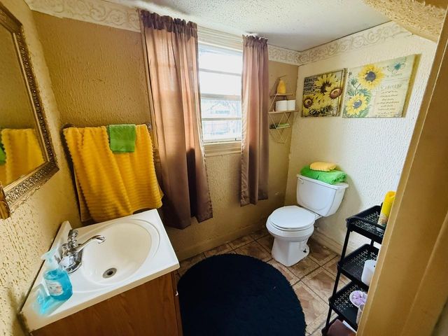 6641 Burkett Street, Houston, TX 77021