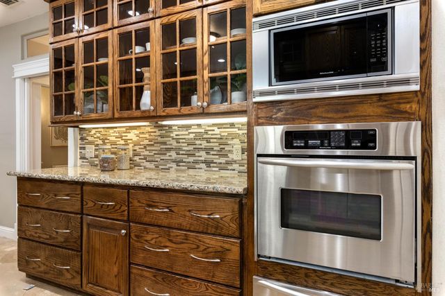 2717 Buckingham Dr, Kelseyville, CA 95451