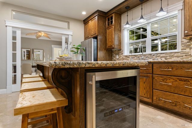 2717 Buckingham Dr, Kelseyville, CA 95451