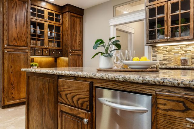 2717 Buckingham Dr, Kelseyville, CA 95451