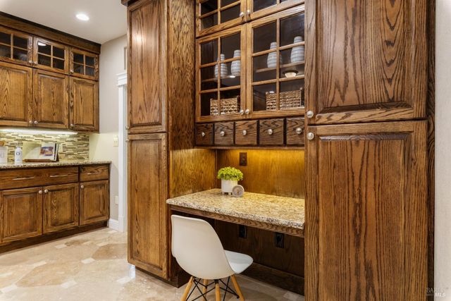 2717 Buckingham Dr, Kelseyville, CA 95451