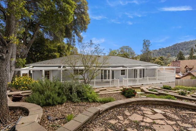 2717 Buckingham Dr, Kelseyville, CA 95451