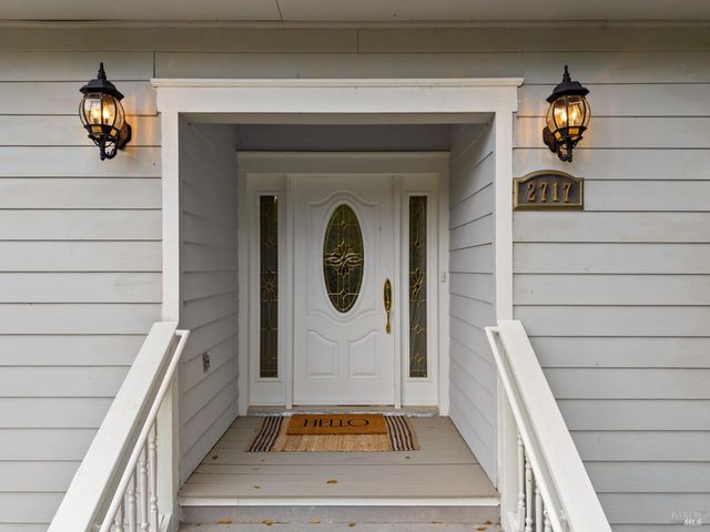 2717 Buckingham Dr, Kelseyville, CA 95451