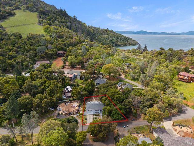 2717 Buckingham Dr, Kelseyville, CA 95451