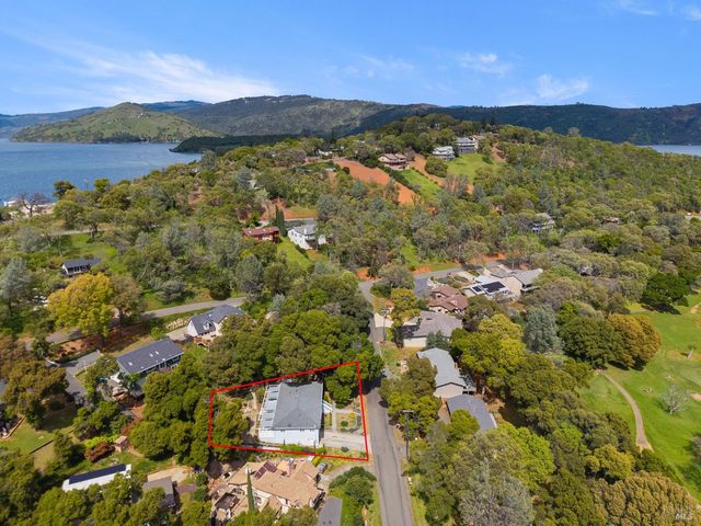 2717 Buckingham Dr, Kelseyville, CA 95451