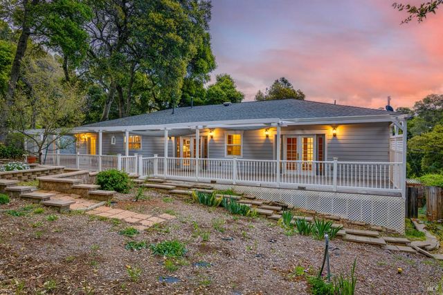 2717 Buckingham Dr, Kelseyville, CA 95451