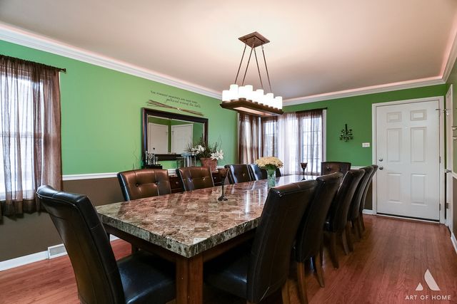 15705 Laramie Avenue, Oak Forest, IL 60452