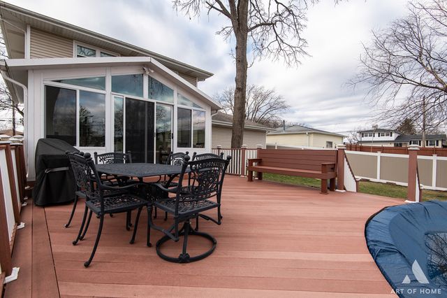 15705 Laramie Avenue, Oak Forest, IL 60452