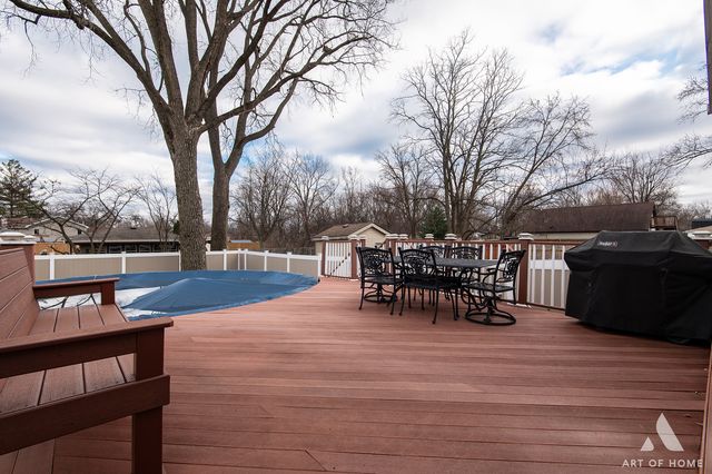 15705 Laramie Avenue, Oak Forest, IL 60452