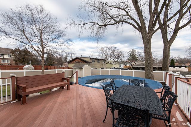 15705 Laramie Avenue, Oak Forest, IL 60452