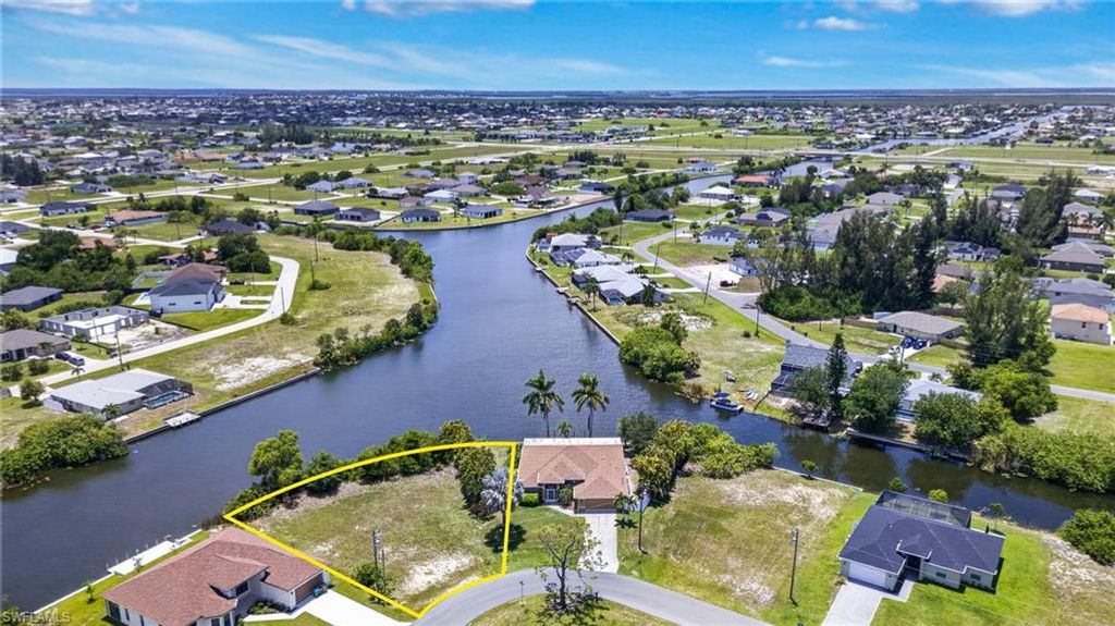 2746 NW 10th ST, CAPE CORAL, FL 33993 — photo 3