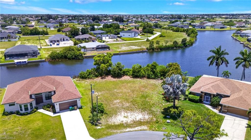 2746 NW 10th ST, CAPE CORAL, FL 33993 — photo 4