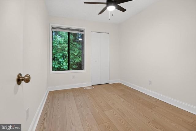 2236 CARTWRIGHT PL, Herndon, VA 20191