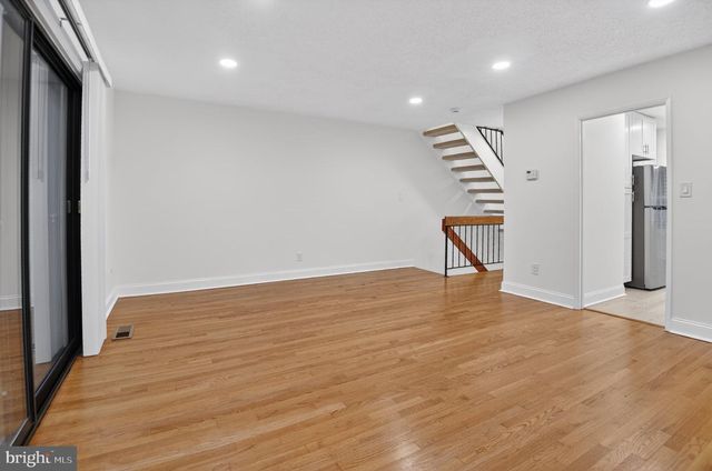 2236 CARTWRIGHT PL, Herndon, VA 20191