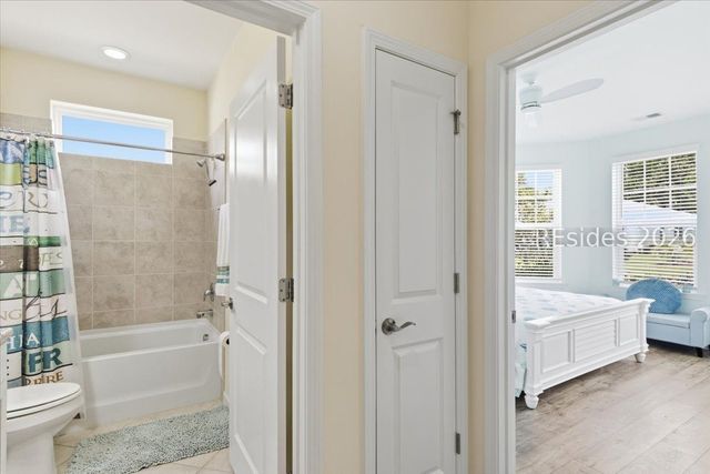 552 Landshark Blvd, Hardeeville, SC 29927