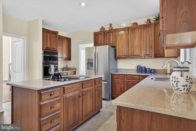 9910 RUSTIC RAIL LN, Vienna, VA 22181