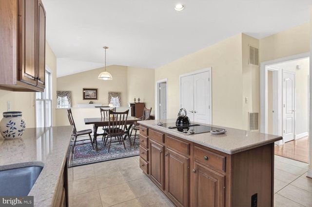 9910 RUSTIC RAIL LN, Vienna, VA 22181