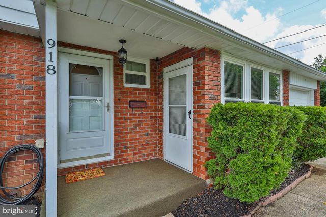 918 BRADFORD ST, Bethlehem, PA 18018