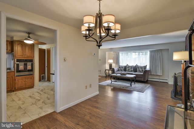 918 BRADFORD ST, Bethlehem, PA 18018