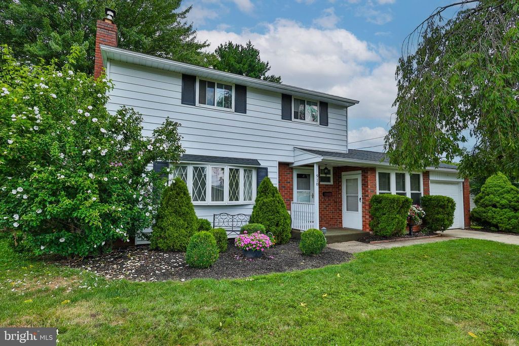 918 BRADFORD ST, Bethlehem, PA 18018