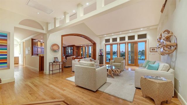 316 W ROYAL FLAMINGO DRIVE, Sarasota, FL 34236