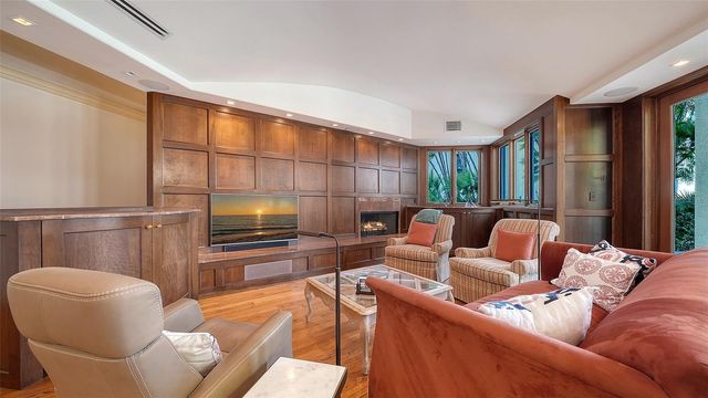 316 W ROYAL FLAMINGO DRIVE, Sarasota, FL 34236