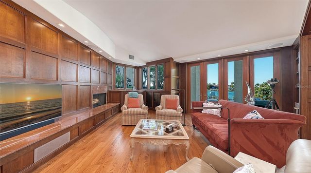 316 W ROYAL FLAMINGO DRIVE, Sarasota, FL 34236