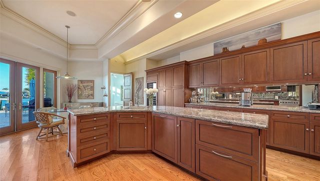 316 W ROYAL FLAMINGO DRIVE, Sarasota, FL 34236