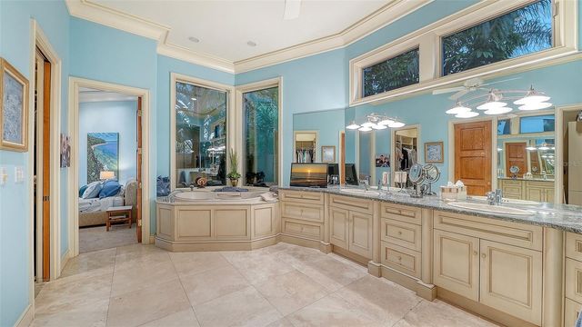 316 W ROYAL FLAMINGO DRIVE, Sarasota, FL 34236