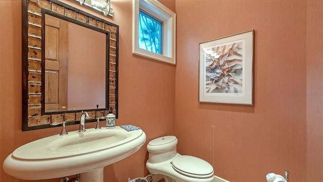 316 W ROYAL FLAMINGO DRIVE, Sarasota, FL 34236