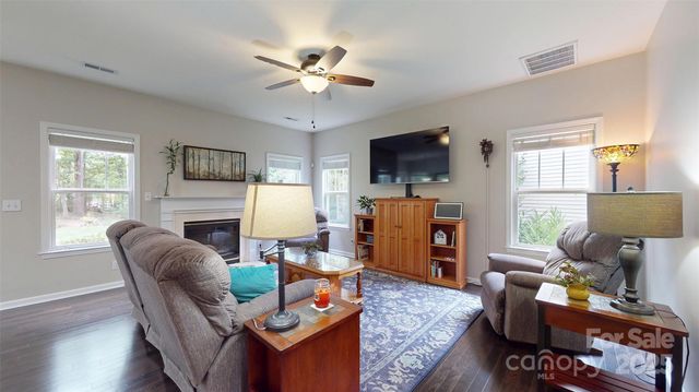 9511 Yearwood Lane, Charlotte, NC 28214