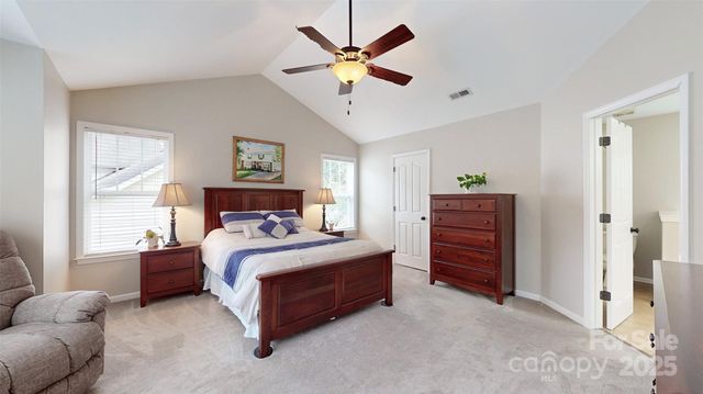 9511 Yearwood Lane, Charlotte, NC 28214