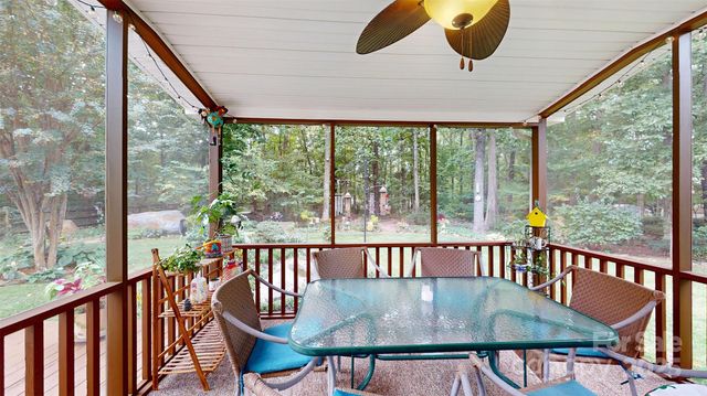 9511 Yearwood Lane, Charlotte, NC 28214