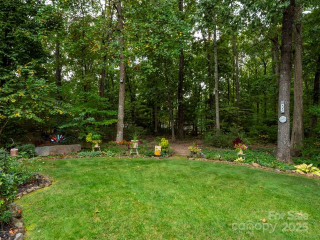 9511 Yearwood Lane, Charlotte, NC 28214