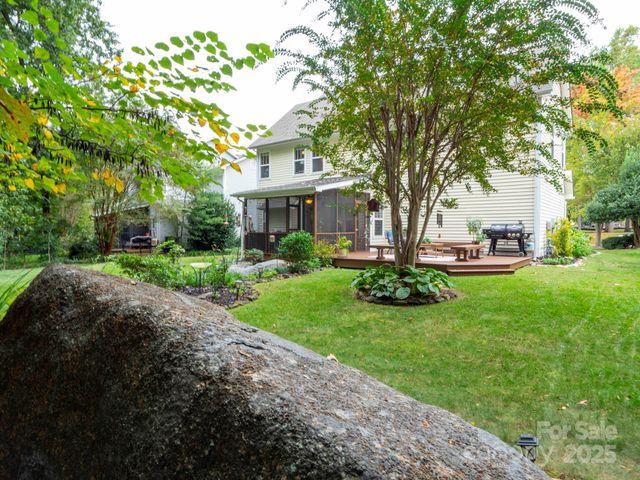 9511 Yearwood Lane, Charlotte, NC 28214