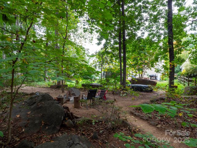 9511 Yearwood Lane, Charlotte, NC 28214