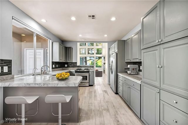 5016 Mount Pleasant Lane, Las Vegas, NV 89113