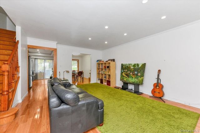 195-31 39 Avenue, Flushing, NY 11358