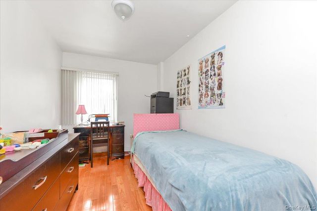 195-31 39 Avenue, Flushing, NY 11358