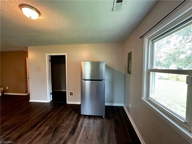 401 martin luther king Drive, Thomasville, NC 27360