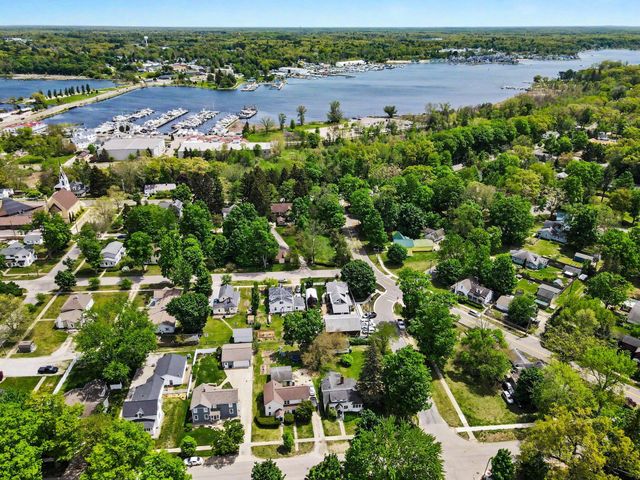 8638 Sheridan Street, Montague City, MI 49437