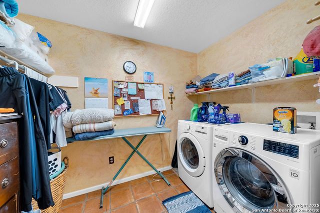 16020 Fm 463, Lytle, TX 78052