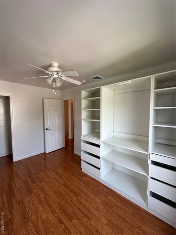 12 Green Lane, Levittown, NY 11756