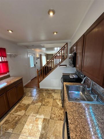 12 Green Lane, Levittown, NY 11756