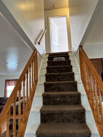 12 Green Lane, Levittown, NY 11756