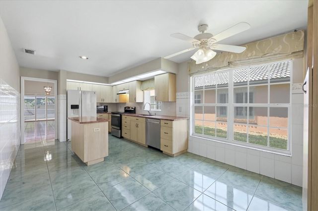 4738 DUNDEE DRIVE, Bradenton, FL 34210